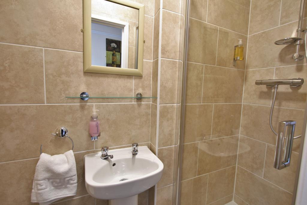Central Hotel Cheltenham By Roomsbooked Εξωτερικό φωτογραφία